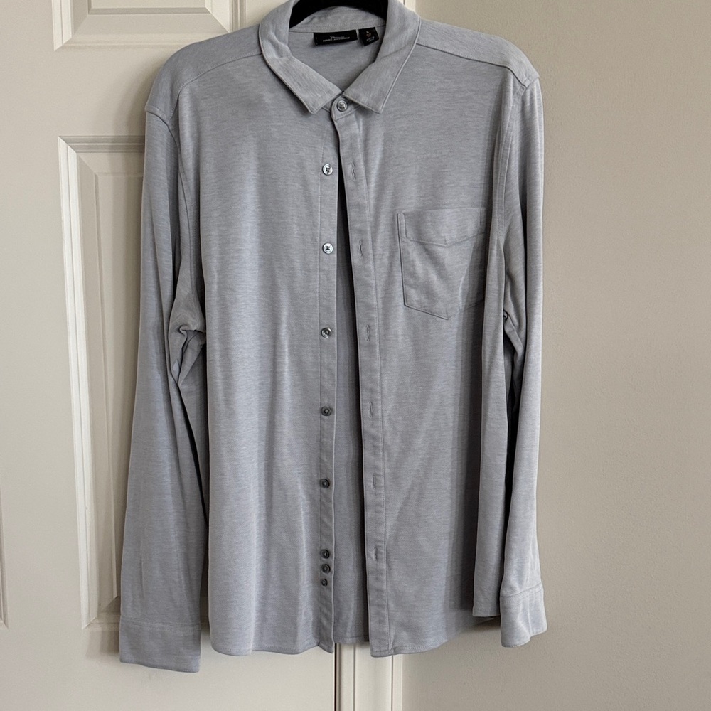 Marc Anthony Men's Light Gray Casual Button-Down Shirt